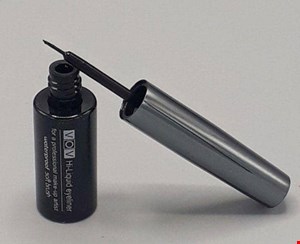 خط چشم vov مشکی